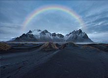 跳得更高了？火箭媒体晒阿门-汤普森训练中双手暴扣的视频