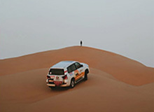 跳得更高了?火箭媒体晒阿门-汤普森训练中双手暴扣的视频